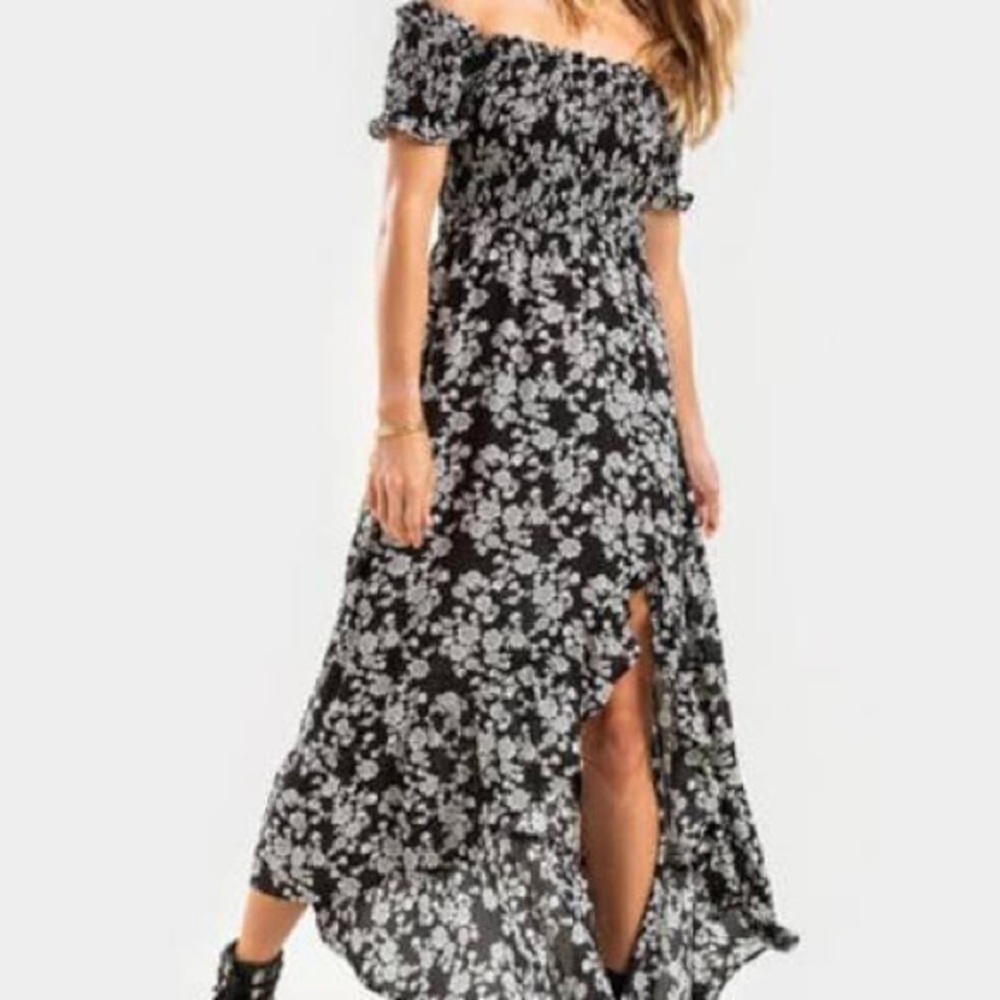 Off the shoulder Francesca’s dress